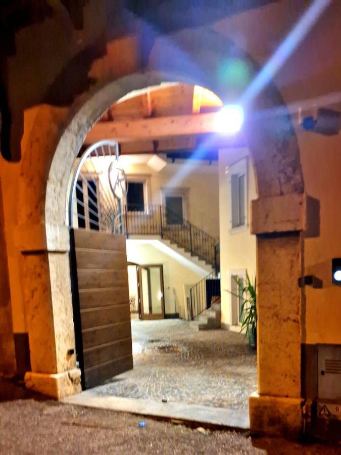 לינה וארוחת בוקר ארקו Sentieri Del Garda מראה חיצוני תמונה