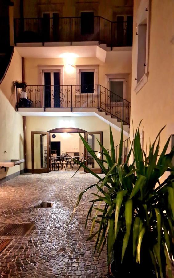 לינה וארוחת בוקר ארקו Sentieri Del Garda מראה חיצוני תמונה